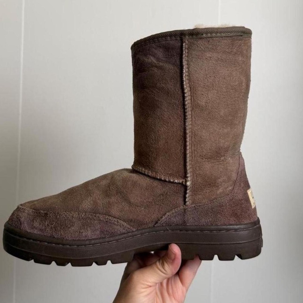 UGG Australia 5225 Ultra Short Boots Mushroom Brown Shearling Lined Womens 8